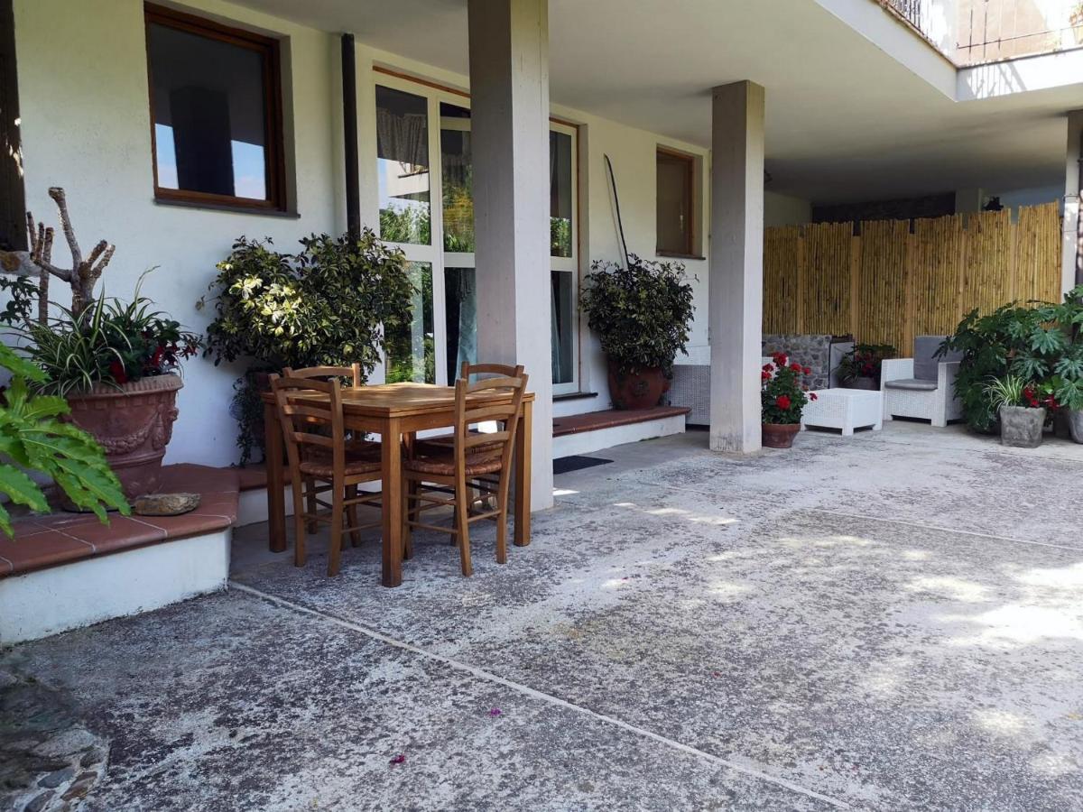 Parte Di Casa Con Giardino E Piscina Villa Pietrasanta Bagian luar foto
