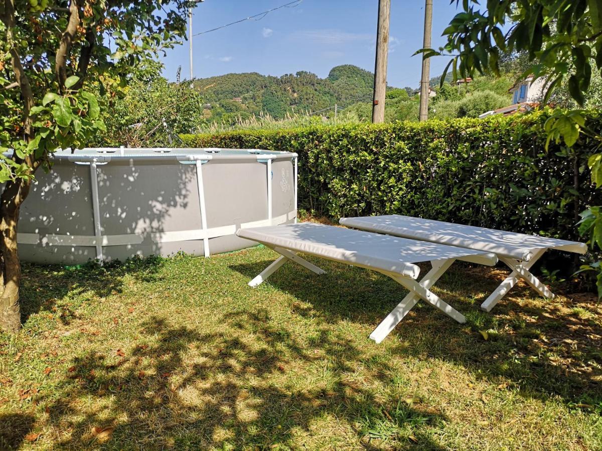 Parte Di Casa Con Giardino E Piscina Villa Pietrasanta Bagian luar foto