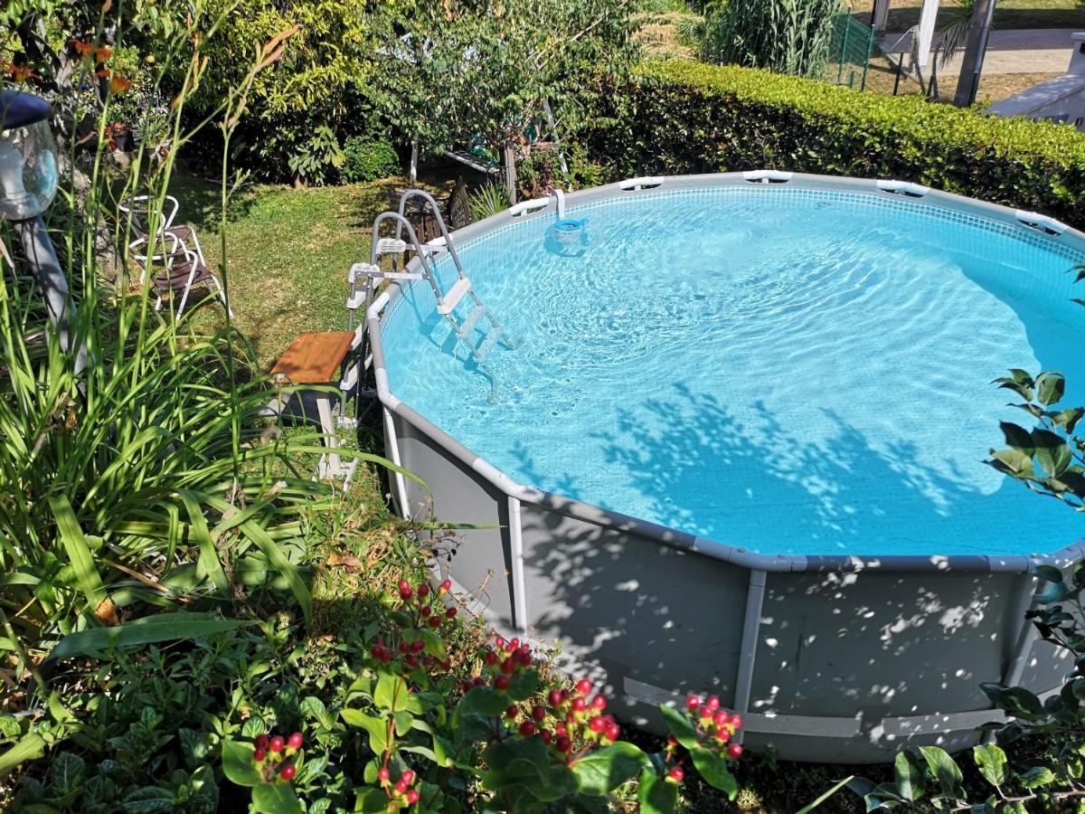Parte Di Casa Con Giardino E Piscina Villa Pietrasanta Bagian luar foto